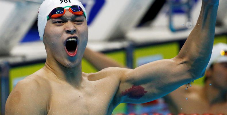 Как китайский пловец мог годами избегать проб на допинг