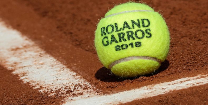 Теннисная федерация приостановила матчи до 7 июня